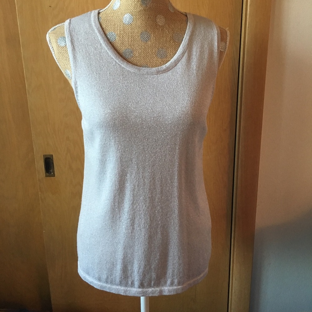 🌹3/$25🌹Chico’s Silver Sweater Tank Top, sz 1